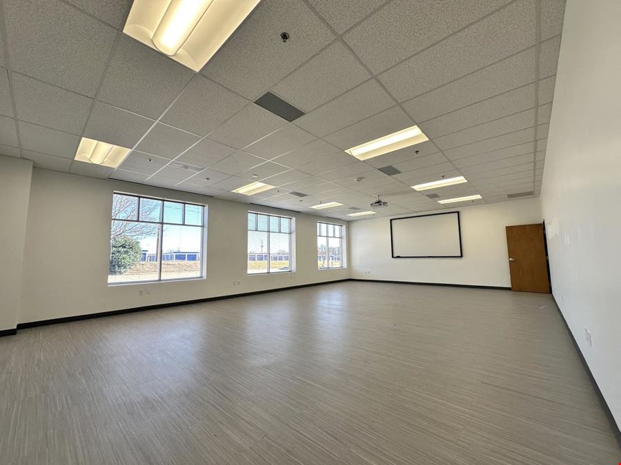 Metroplex Tech Center I - For Lease