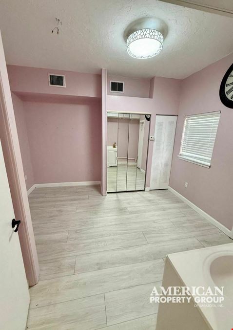 Village on Cortez Space w/ 499 sf +/-