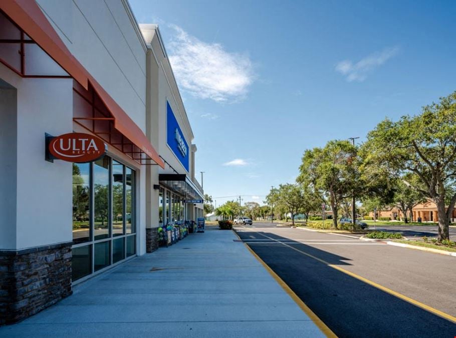 Shoppes at Victoria Square