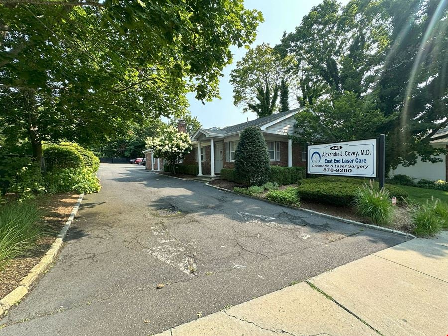 445 Main St