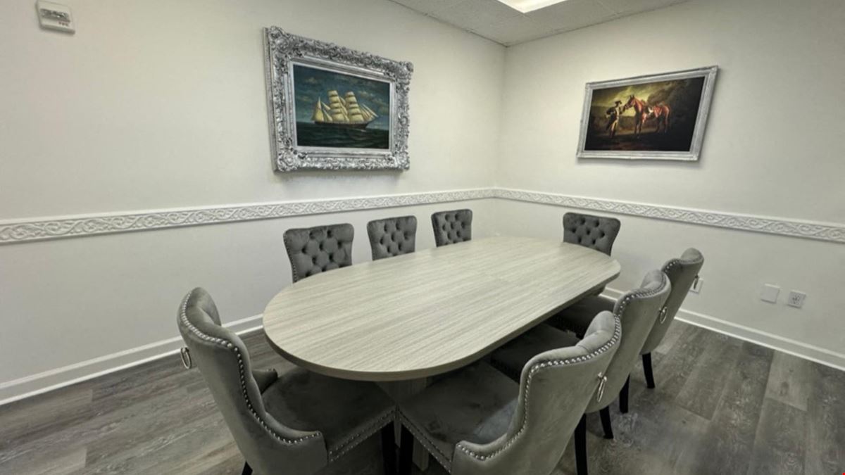 Pine Island Commons - Premier Office Space