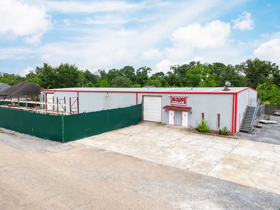±10,000 SF Office/Warehouse with Yard Space