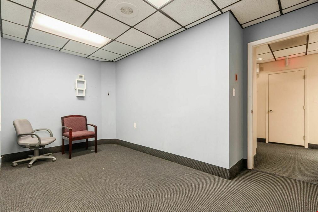5180 E Main St, Suite E2
