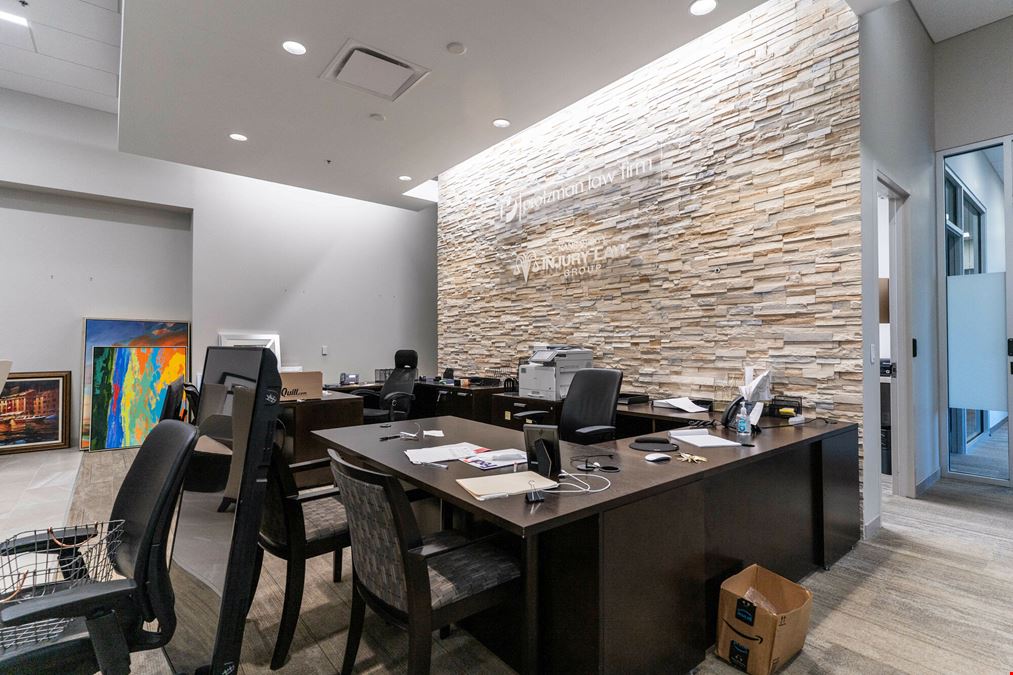 Pinnacle Corporate Centre V