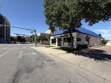 Preview of Retail space for Rent at 302 University Dr