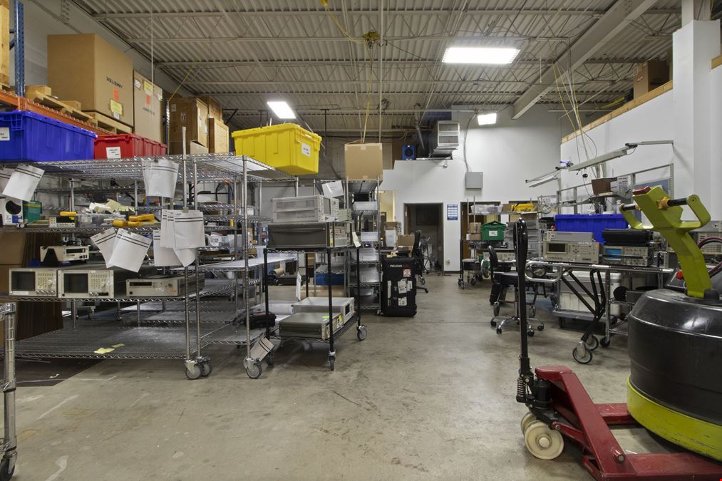 +/- 8,000 SF Industrial Building on 1.22 Acres