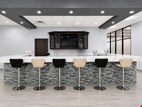 Flexible Retail/Service Space Currently Turnkey Bar