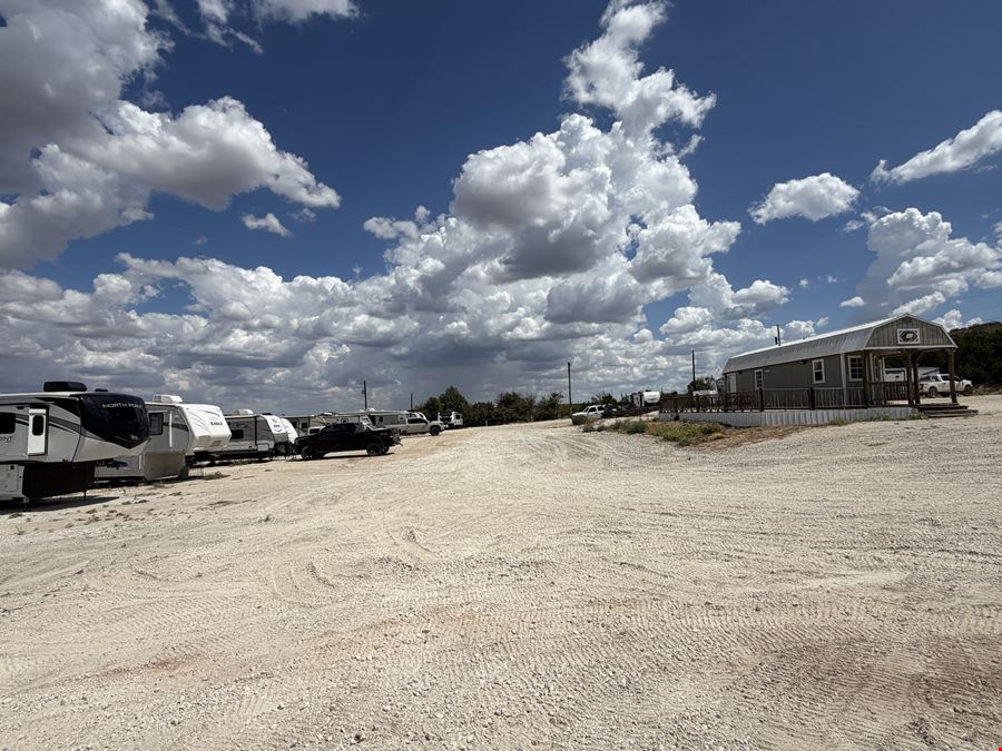Whispering Winds RV PARK / 26 RV Units / 9.98  ACRES