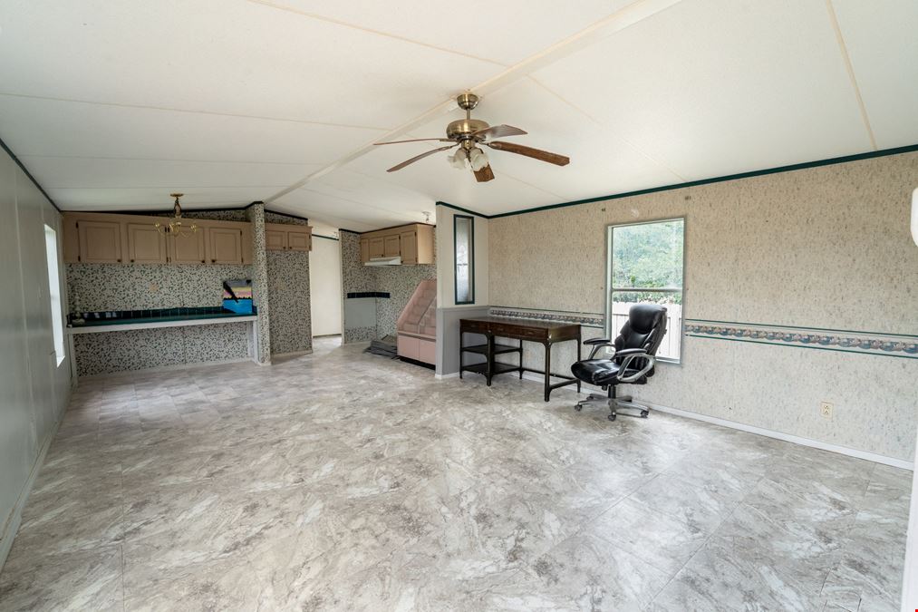 Ground & Building Lease Available | ±1.96 AC Retail Land | Weslaco, TX