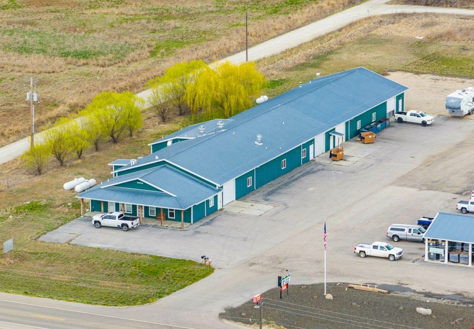 2447 W Highway 52