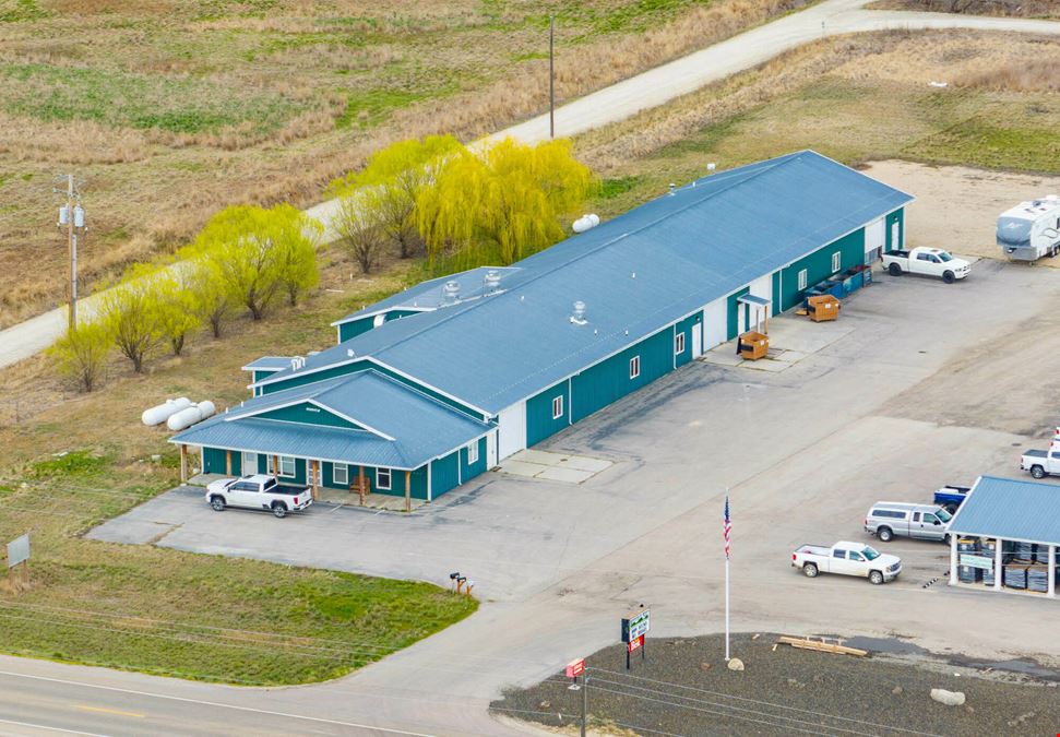 2447 W Highway 52