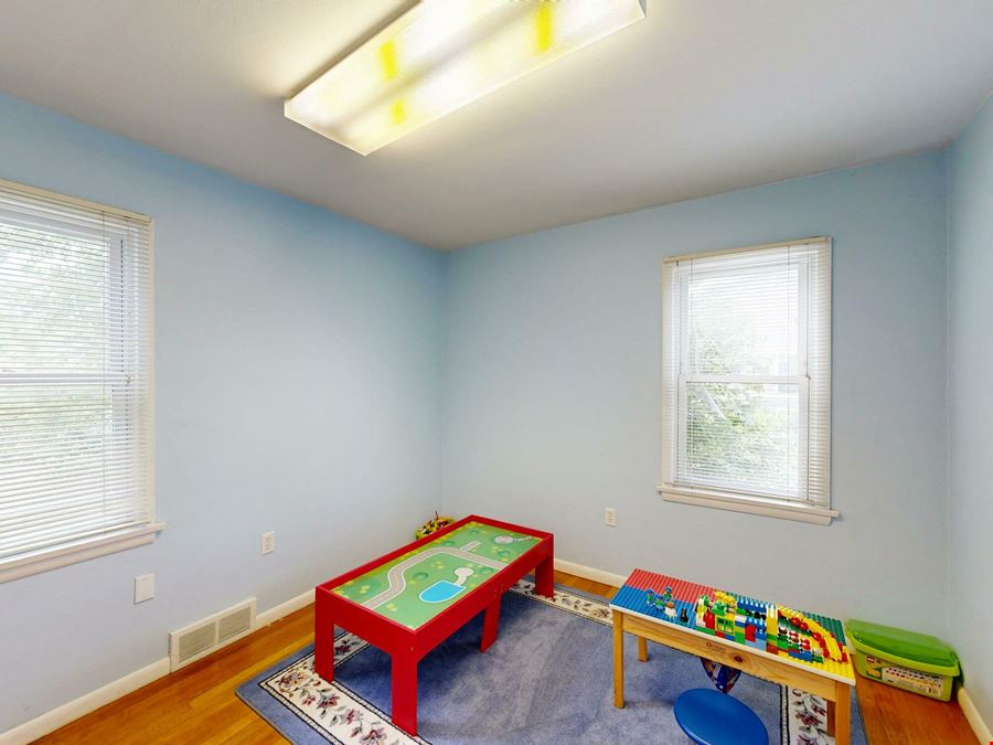 1213 West 38th Street