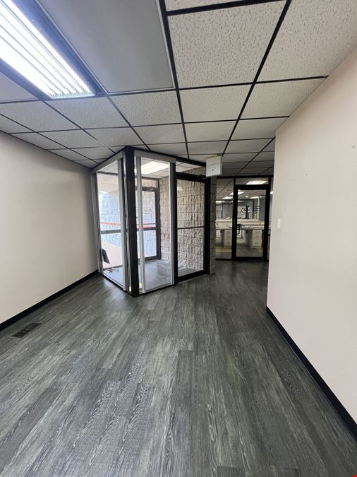4900 N. Lincoln Blvd.
