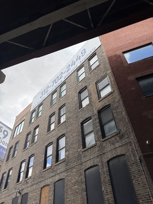 1,100 SF Pilsen Retail with Three I-90 Expressway Billboards
