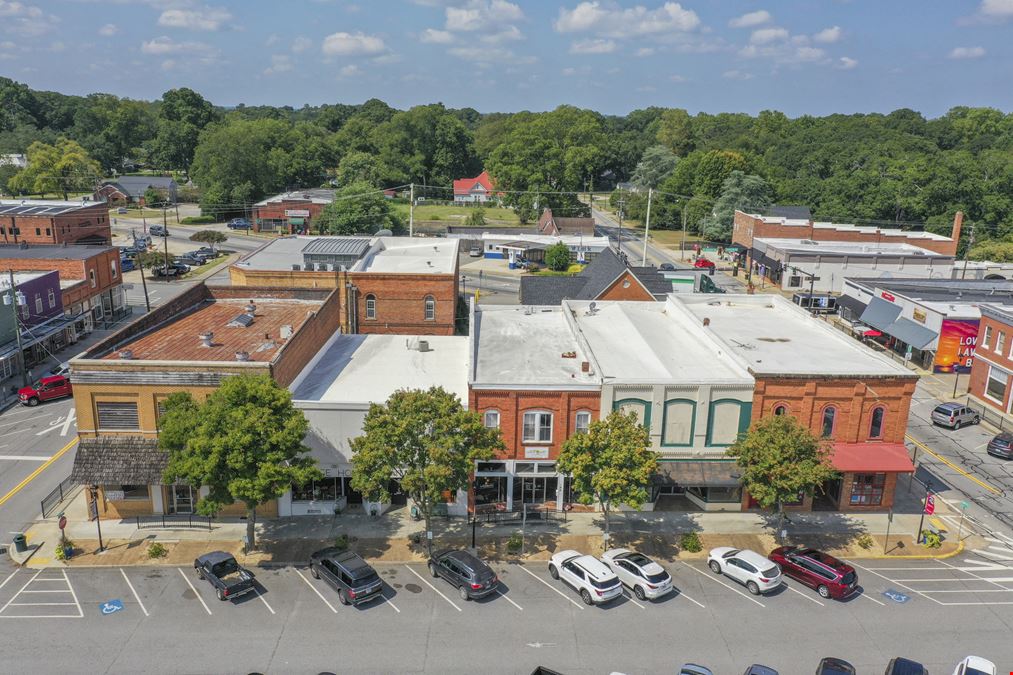 157 W Main St