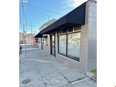 Preview of commercial space at 353 SW 1st St