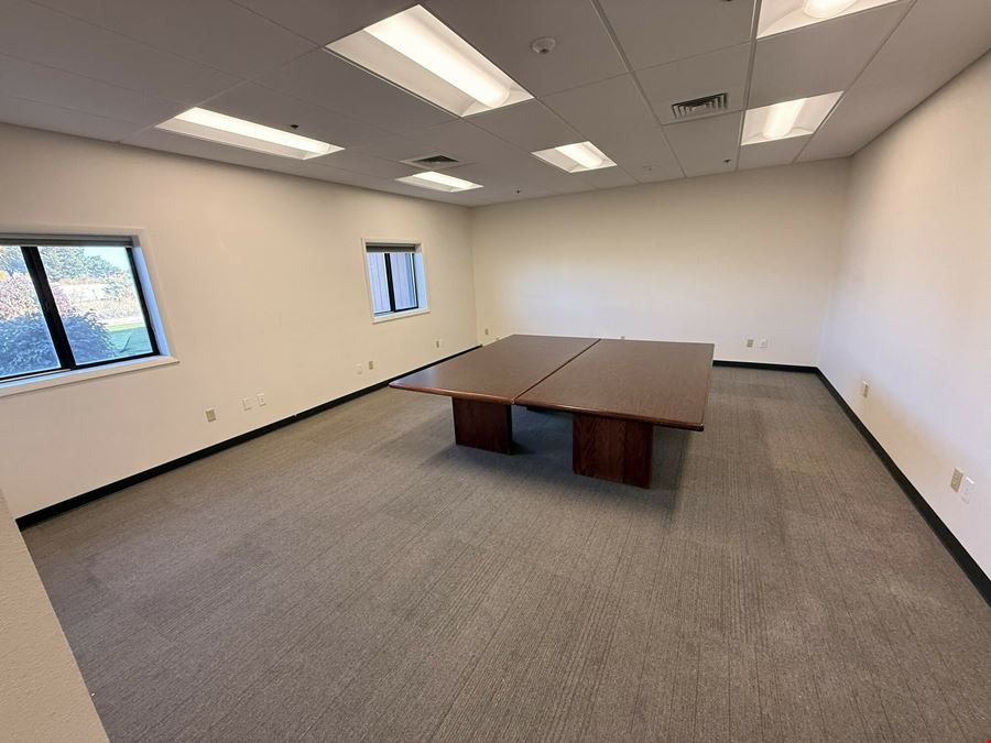 3904 E. Flamingo Ave.