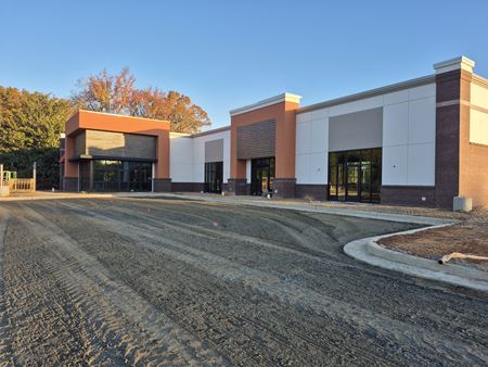 Preview of Retail space for Rent at 947 Richmond Drive