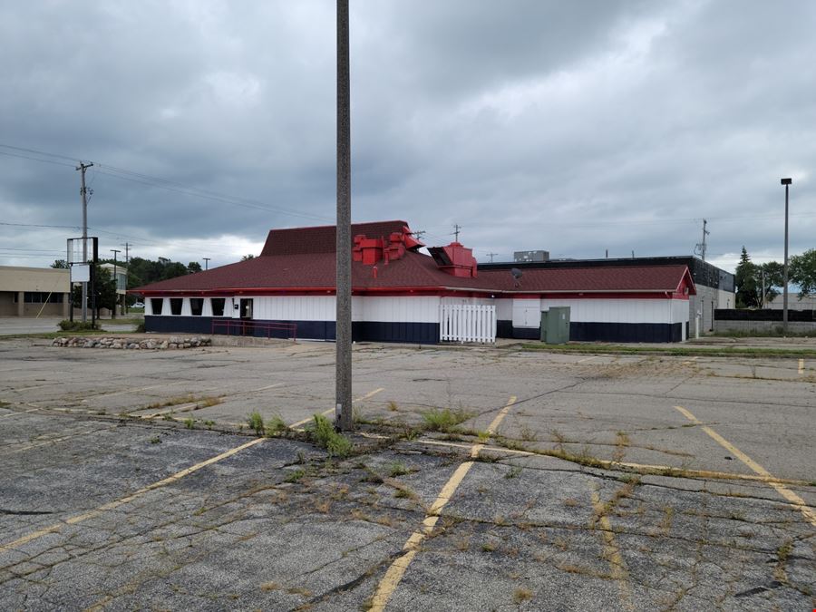 Flint - Freestanding Retail/Restaurant/Gas Station Redevelopment Opportunity