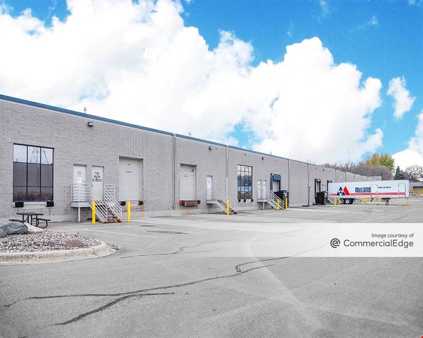 Plymouth Business Center I 3850 Bldg