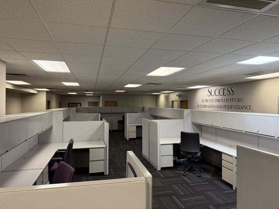 Freestanding Office For Sale or Lease In Joplin