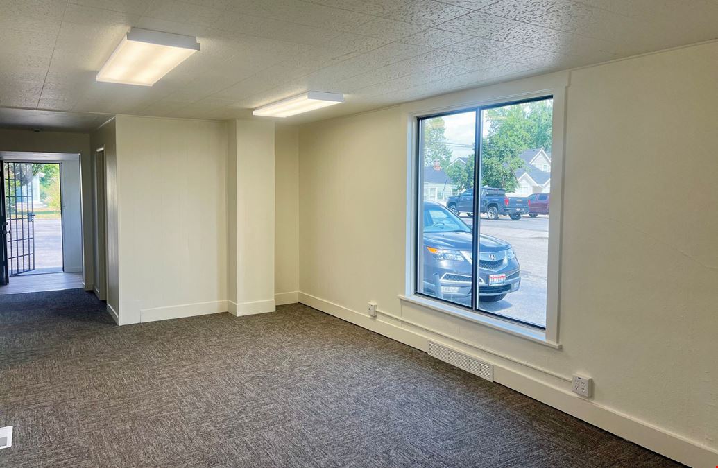 1701 S. Broadway Ave.