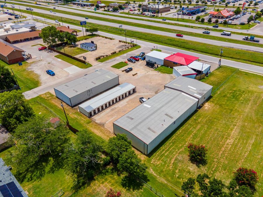 Warehouse for Lease Off US-175