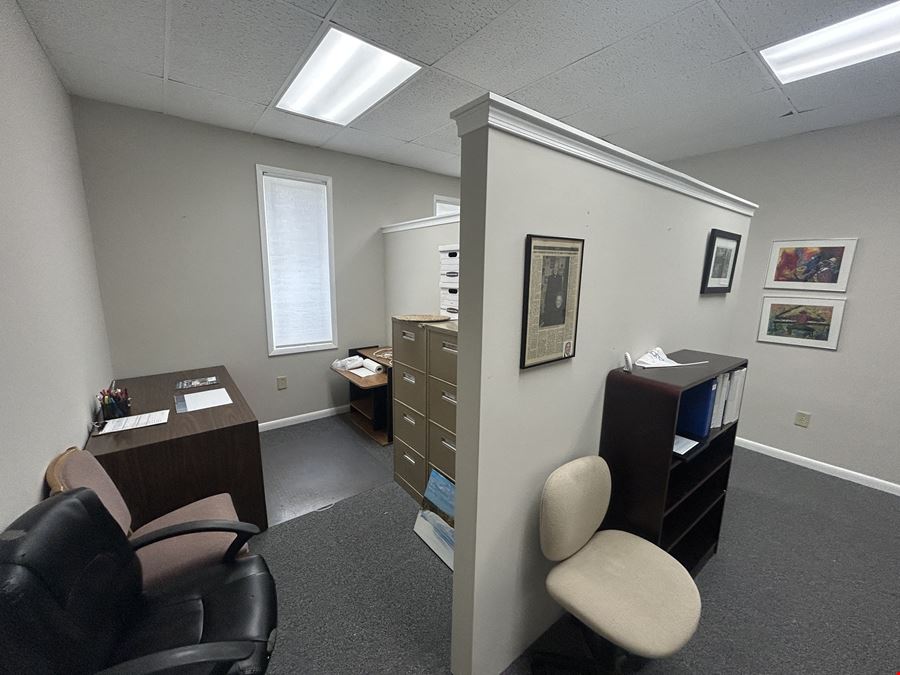 East Market St. Private Offices
