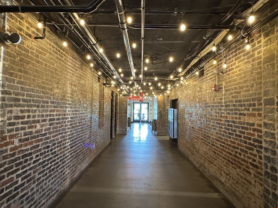L&L Marketplace