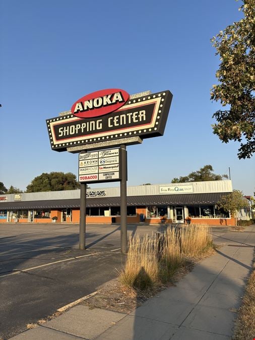 Anoka Shopping Center & Offices