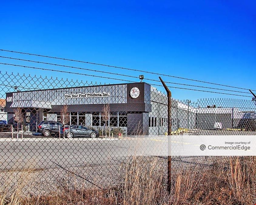 999 South Oyster Bay Road
