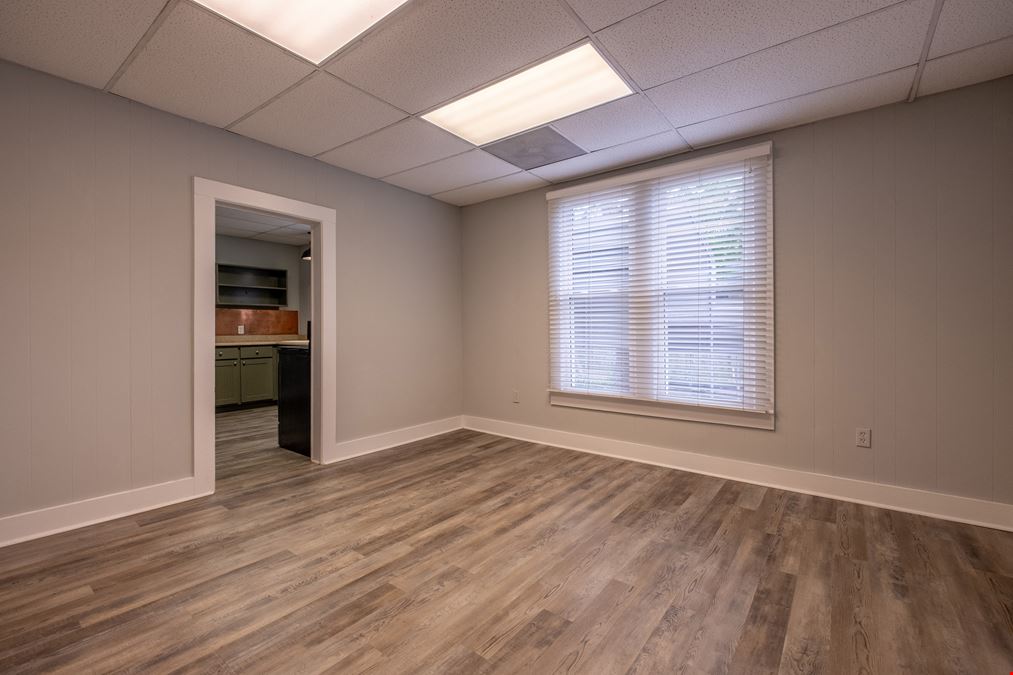 1150 Clifton
