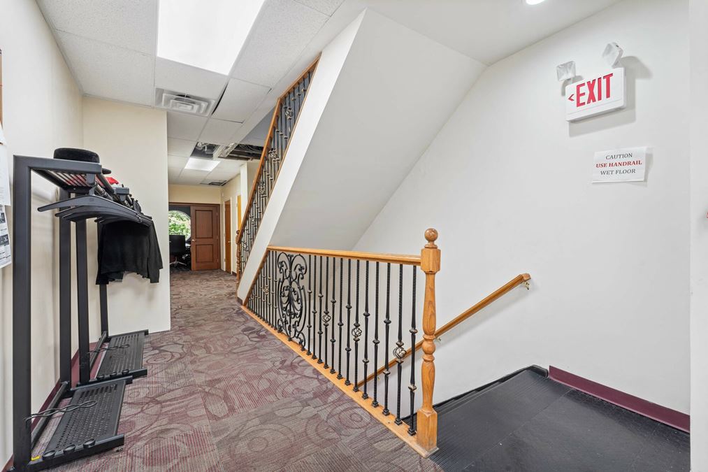 305 Berry Street