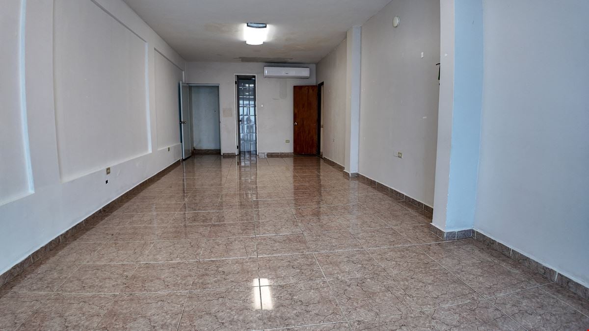 7,600 SF Commercial Building with Prime Exposure on a Major Bayamón Thoroughfare | For Sale