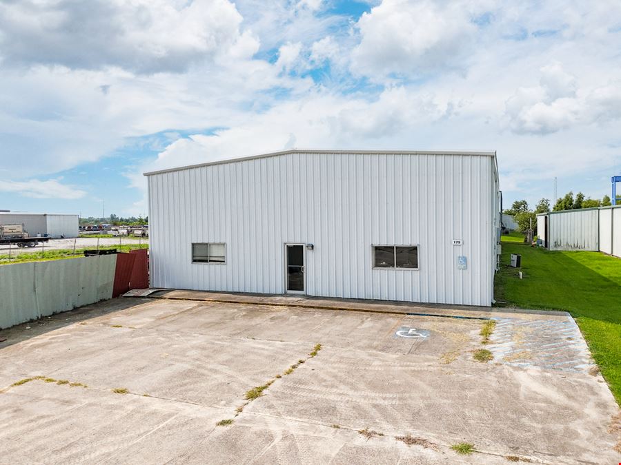 ±11,400 SF Industrial Warehouse for Lease Near LA-57