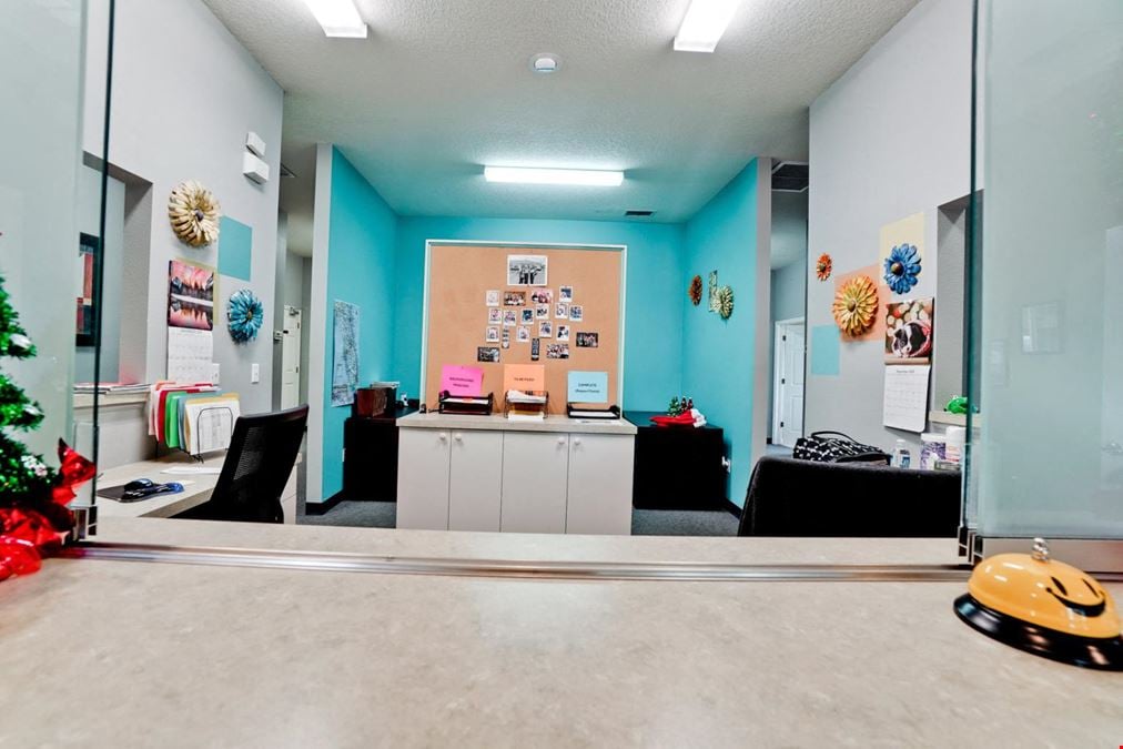 AMAZING INVESTMENT OPPORTUNITY ON UNIVERSITY PKWY.!