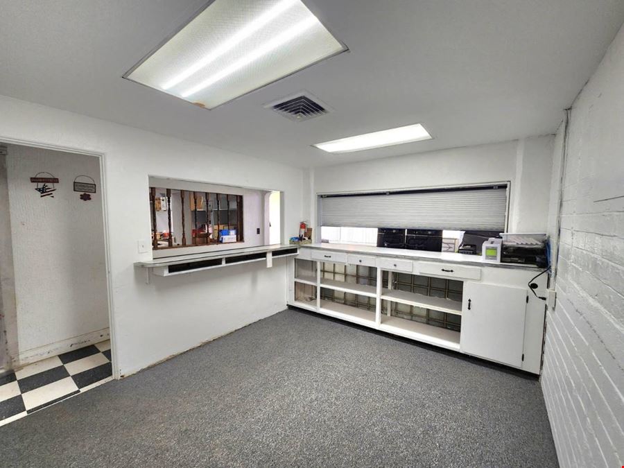 200 W. 1st St.