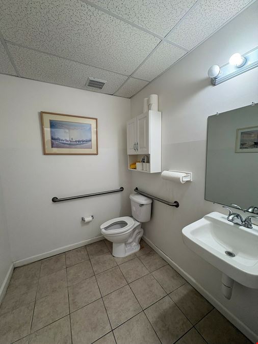 Renovated Office Space @ I-595 & S Flamingo Rd