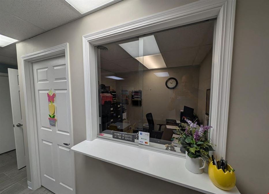 2001 W Willow Knolls Dr Suite 201