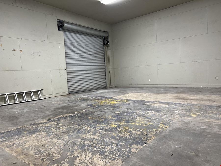 5,600+SF Office w/824 SF Shop on St. Charles in Houma