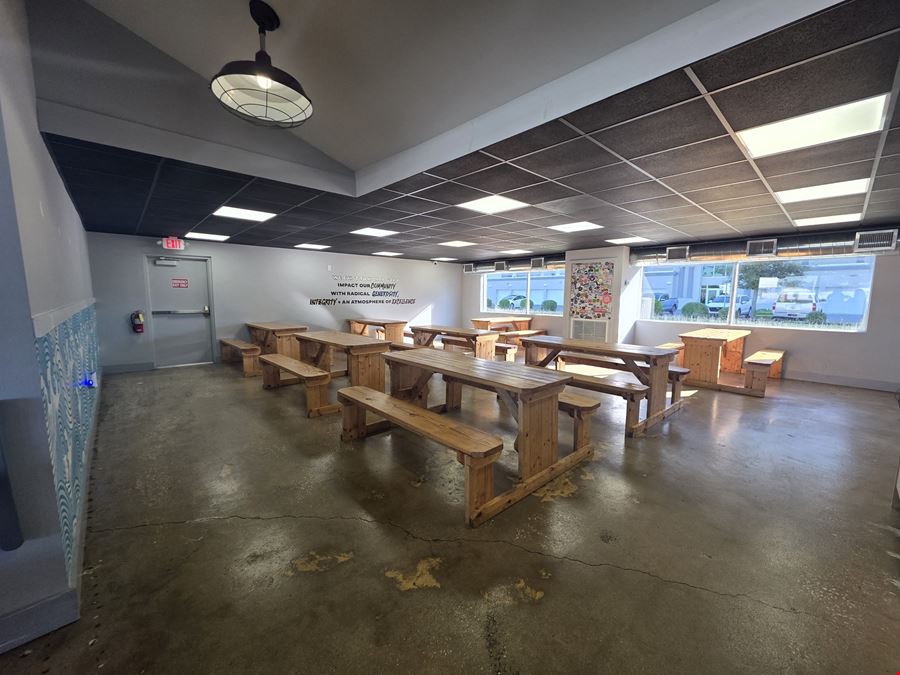 Turnkey Second-Generation Restaurant on US-1 | Titusville, FL