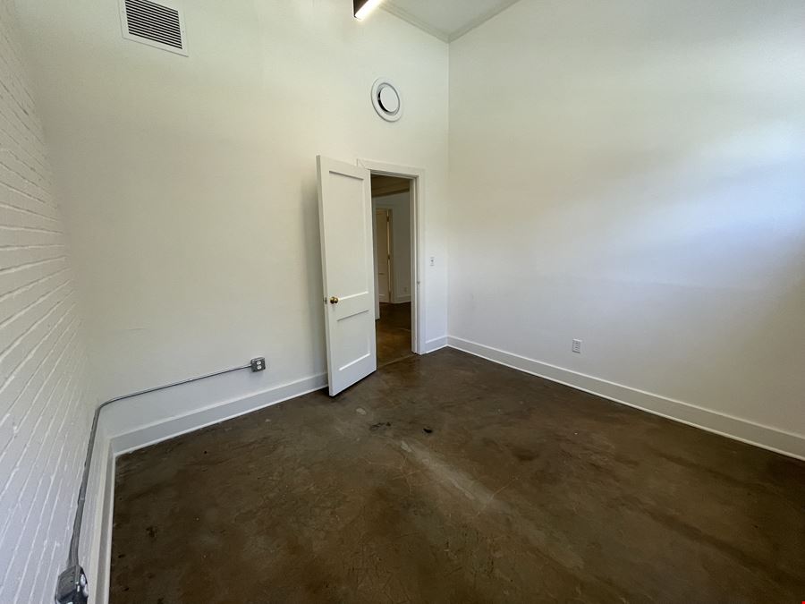 302 Willard St
