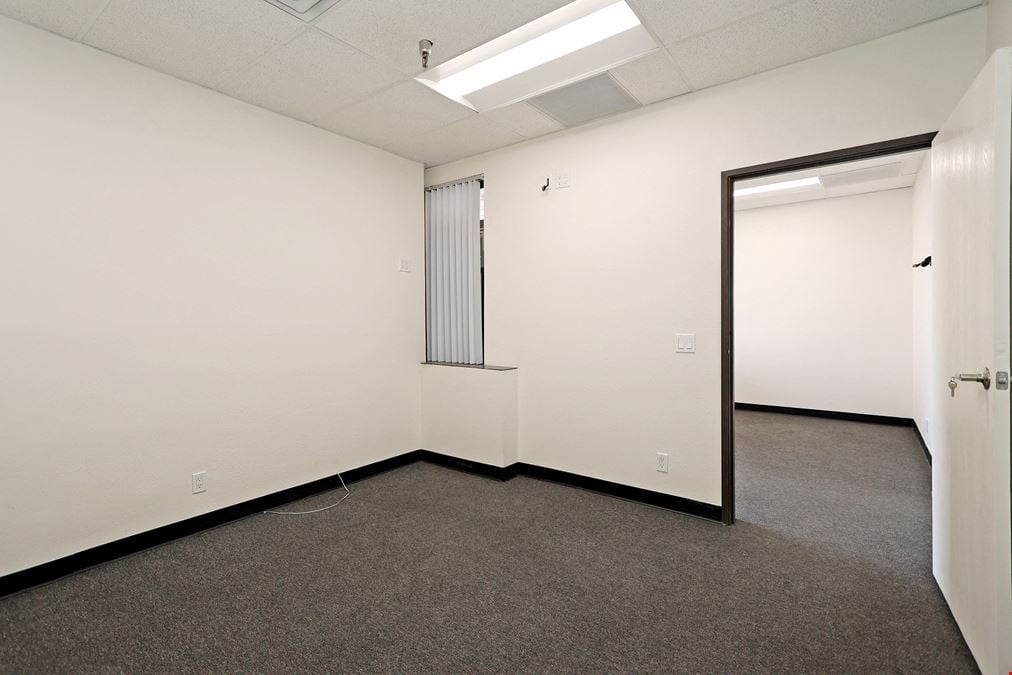 75101 Sego Lane