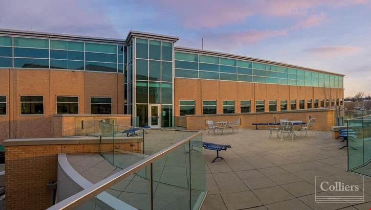 22,367 SF - 94,242 SF