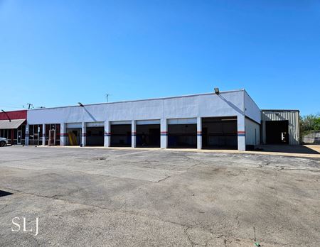 Preview of Retail space for Rent at 3317 Inwood Rd