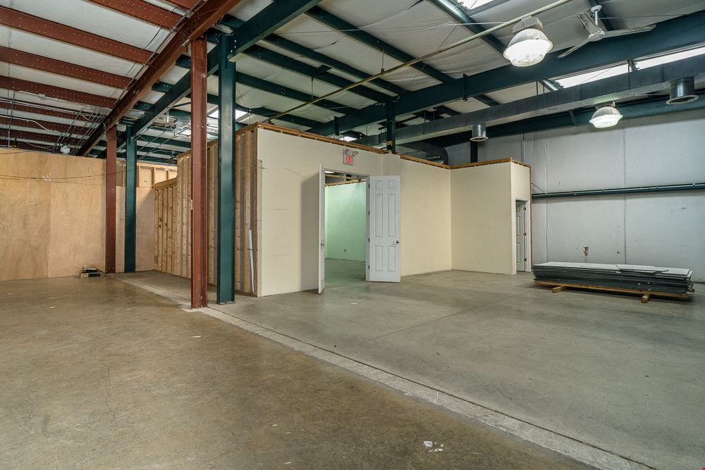 10,950 SF WAREHOUSE NEAR INTERSTATE 81 FOR LEASE