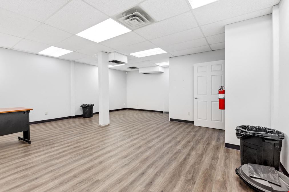 155 Terence Matthews Crescent unit 1&8