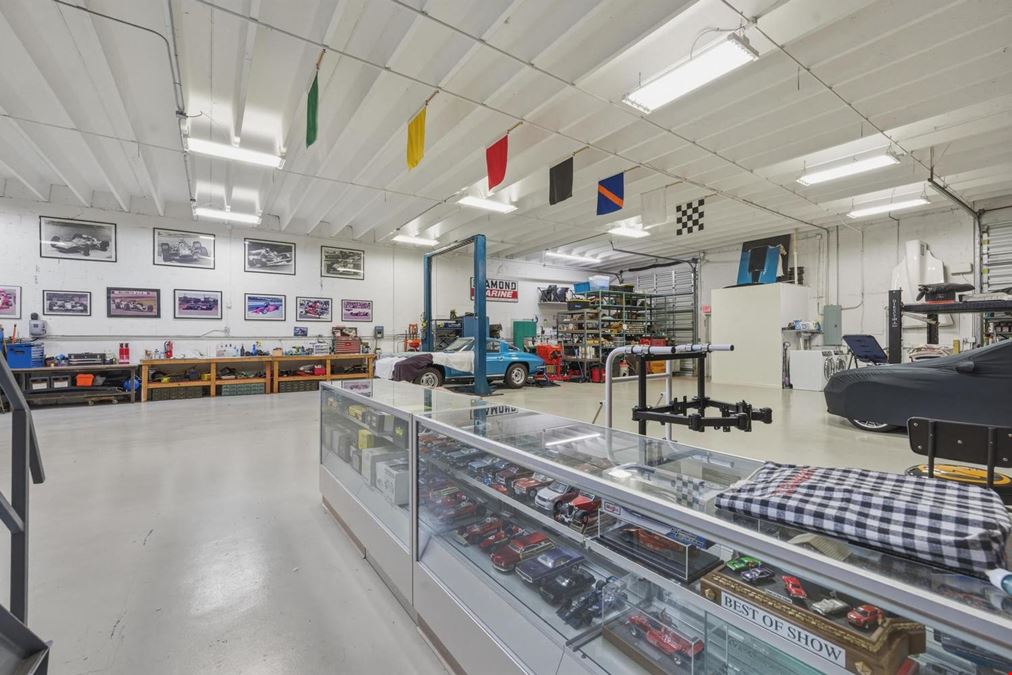 Freestanding fully renovated Flex Space