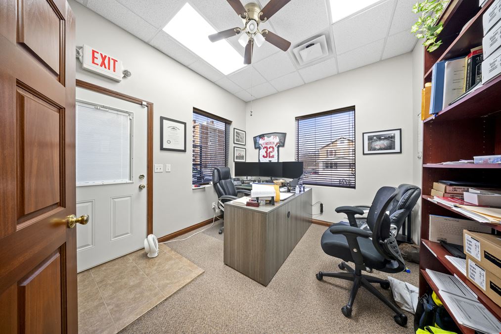 Versatile Office & Flex-Industrial Facility - Ashland KY