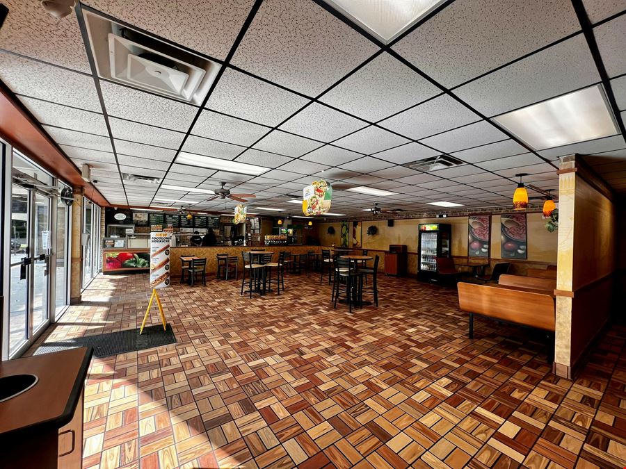 Restaurant Space -  Magnolia Drive